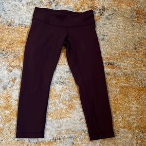 lululemon eggplant purple cropped leggings